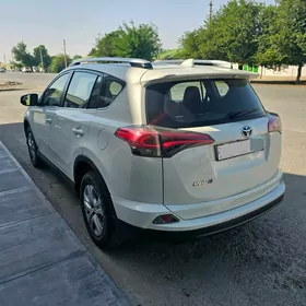 Toyota RAV4 2016
