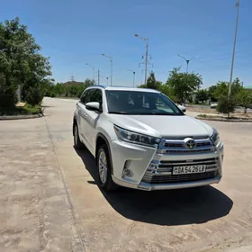 Toyota Highlander 2018