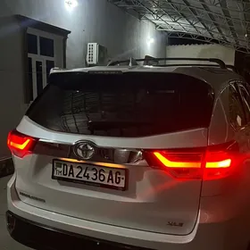 Toyota Highlander 2019