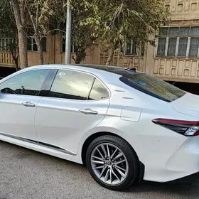 Toyota Camry 2022