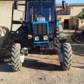 MTZ 82 2012