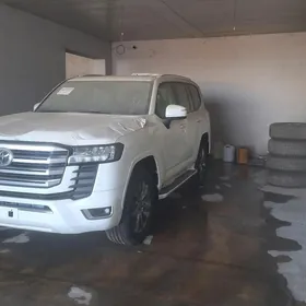 Toyota Land Cruiser 2025