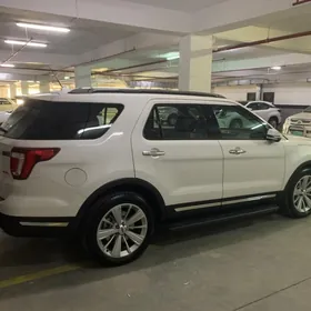 Ford Explorer 2019