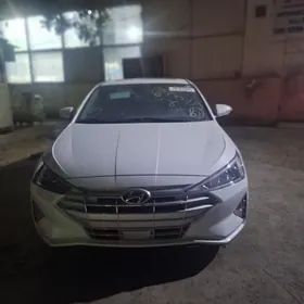 Hyundai Elantra 2020
