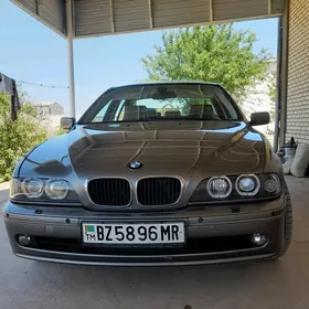 BMW E39 2002