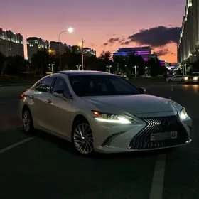Lexus ES 350 2020