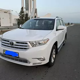 Toyota Highlander 2013