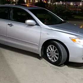 Toyota Camry 2010