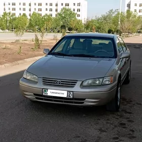 Toyota Camry 1999