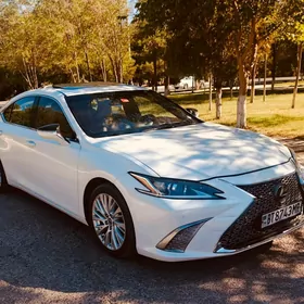 Lexus ES 350 2020