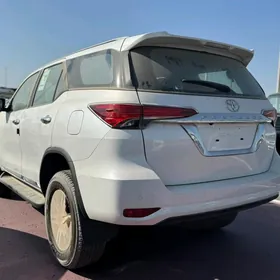 Toyota Fortuner 2024