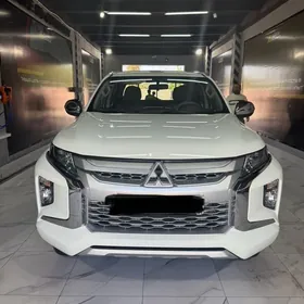 Mitsubishi L200 2020