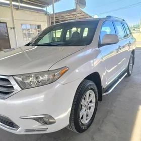 Toyota Highlander 2013