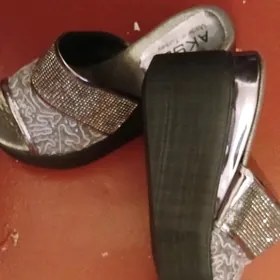 Женские шлепки