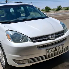 Toyota Sienna 2004