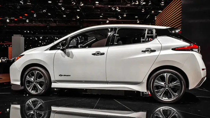 Nissan Leaf 2020-de hakerlere ruly dolandyrmaga mümkinçilik berýän howply gowşaklyk tapyldy