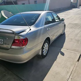 Toyota Camry 2004