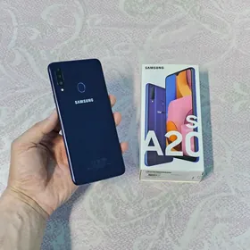 Samsung A20s. 3/32