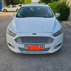 Ford Fusion 2015
