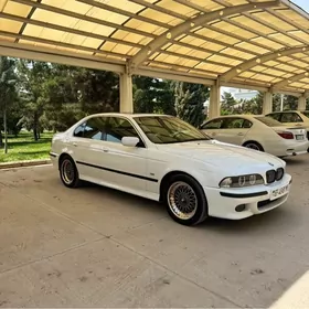 BMW E39 2001