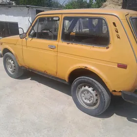 Lada Niva 1983