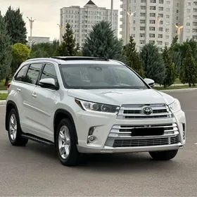 Toyota Highlander 2018