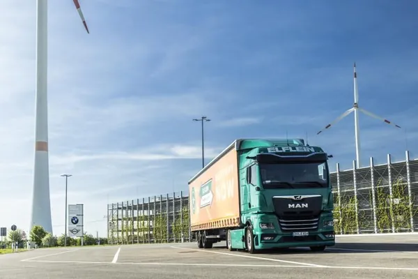 Täze MAN ýük ulagy BMW-niň zawodlarynyň arasynda üstünlikli synagdan geçdi