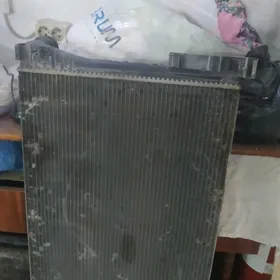 radiator w212 original