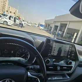 Toyota Highlander 2020