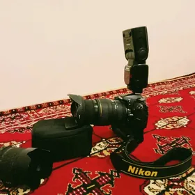 Nikon D7000