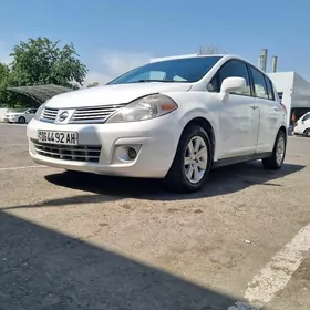 Nissan Versa 2010