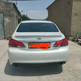 Toyota Avalon 2010