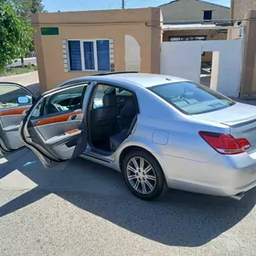 Toyota Avalon 2005