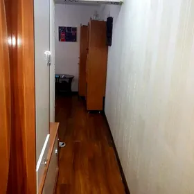 Продаю 11 мкр 2 км