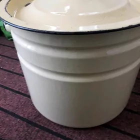 кастрюли