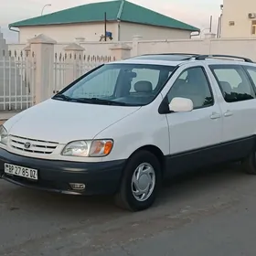 Toyota Sienna 2002