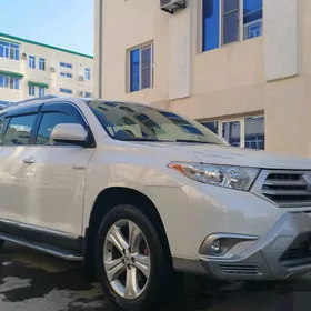 Toyota Highlander 2011