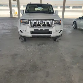 Toyota Land Cruiser Prado 2025