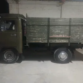 UAZ 452 1996