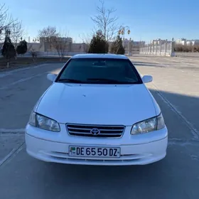 Toyota Camry 2000