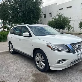 Nissan Pathfinder 2013