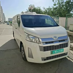 Toyota Hiace 2020
