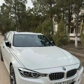 BMW 330 2018