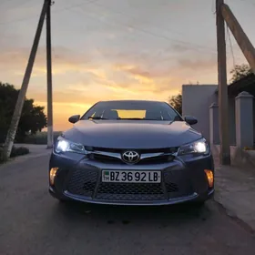 Toyota Camry 2015