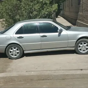 Mercedes-Benz C250 1995