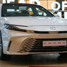 Toyota Camry 2025