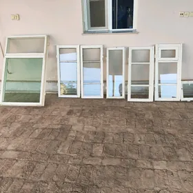 окна
