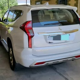 Mitsubishi Montero Sport 2020