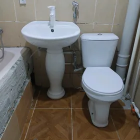 Унитаз и раковина