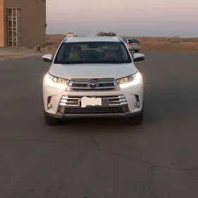 Toyota Highlander 2018